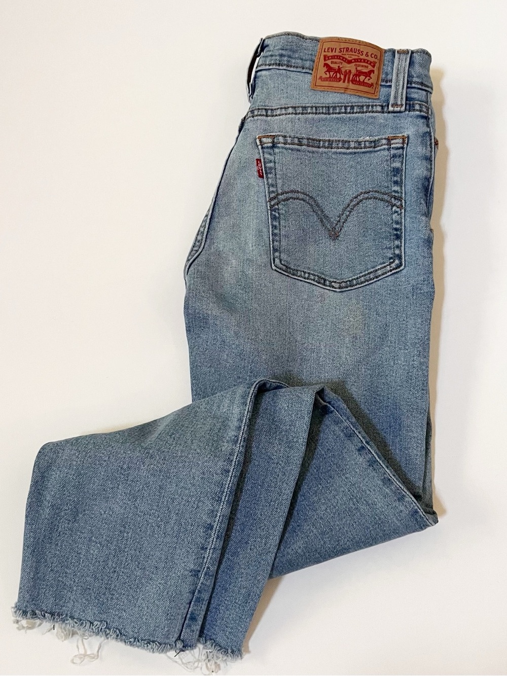 Levi's Light Blue Women's Straight Leg Ripped Jeans distressed size 26